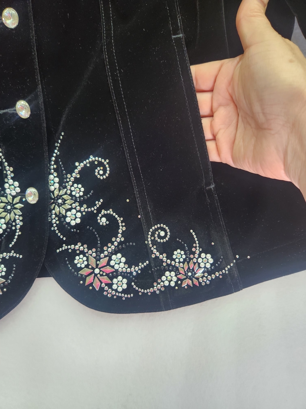 Vintage Black Velvet Embroidered Jacket Whimsigoth Boho Beaded Jacket SZ L - Picture 9 of 16